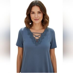 "Cloudchaser" Misses (S) Pretty Blue Top in Excellent Condition